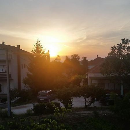 Apartments Dano Sukosan Luaran gambar