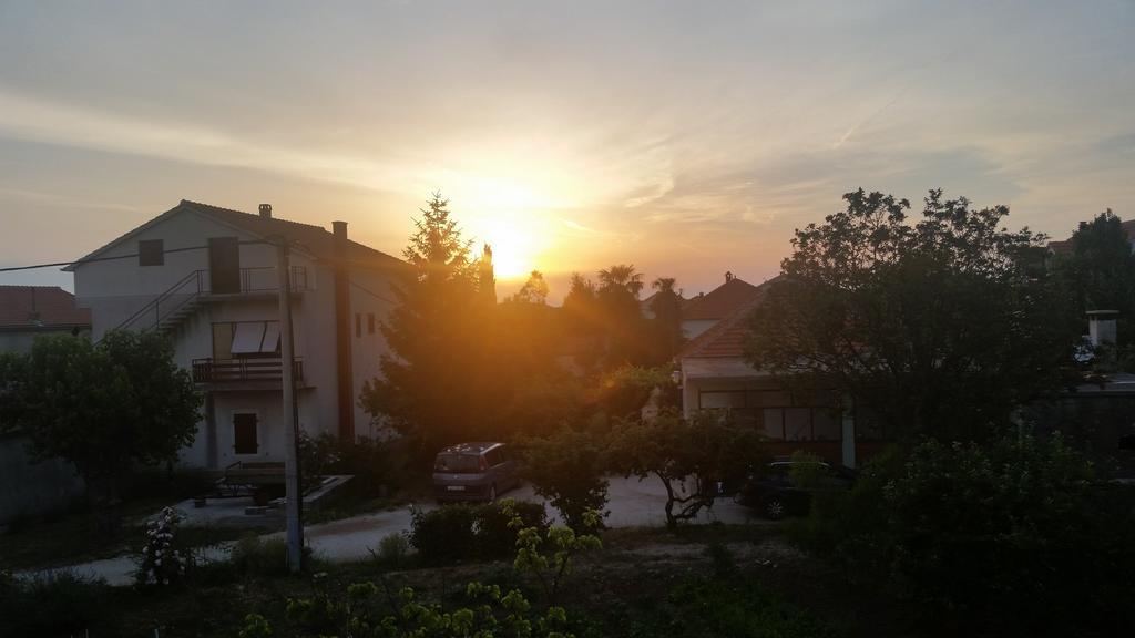 Apartments Dano Sukosan Luaran gambar