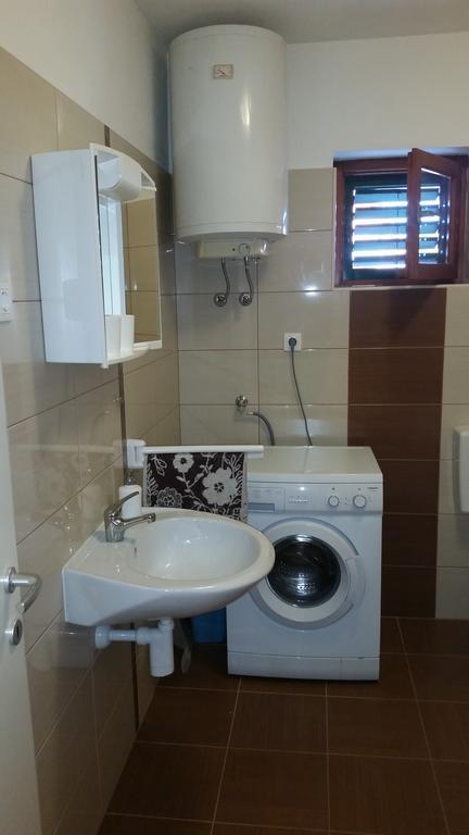 Apartments Dano Sukosan Bilik gambar