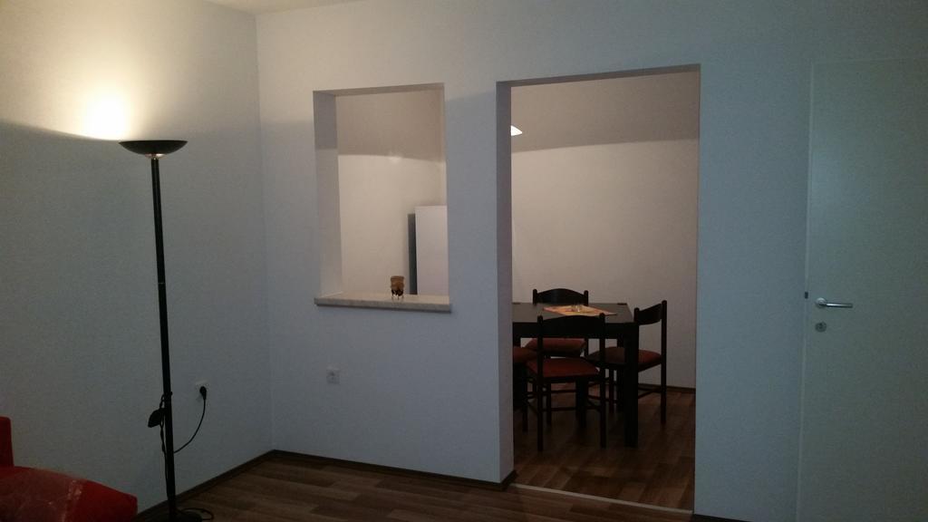 Apartments Dano Sukosan Bilik gambar
