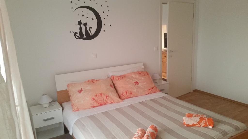 Apartments Dano Sukosan Bilik gambar